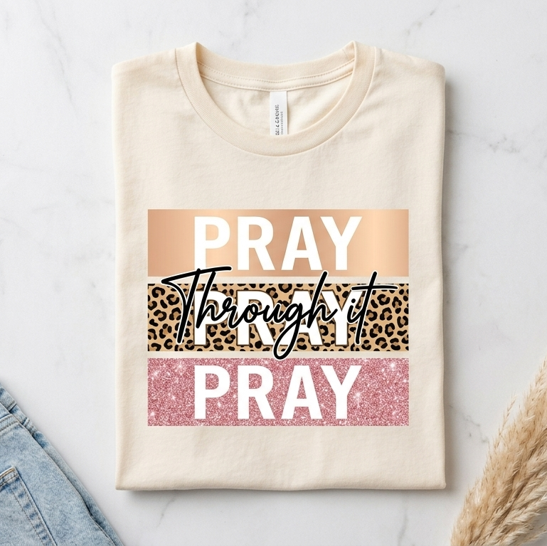 Christian T-shirt "Pray Through It" – Leopard Print Glitter T-shirt