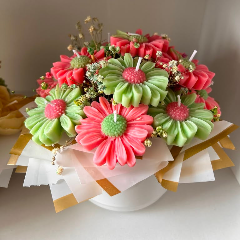 Handmade Flower-Shaped Candle Bouquet – Daisy Centerpiece